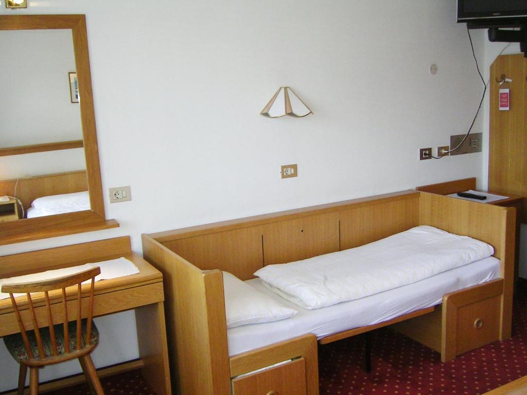 Hotel Rainegg Olang Room photo